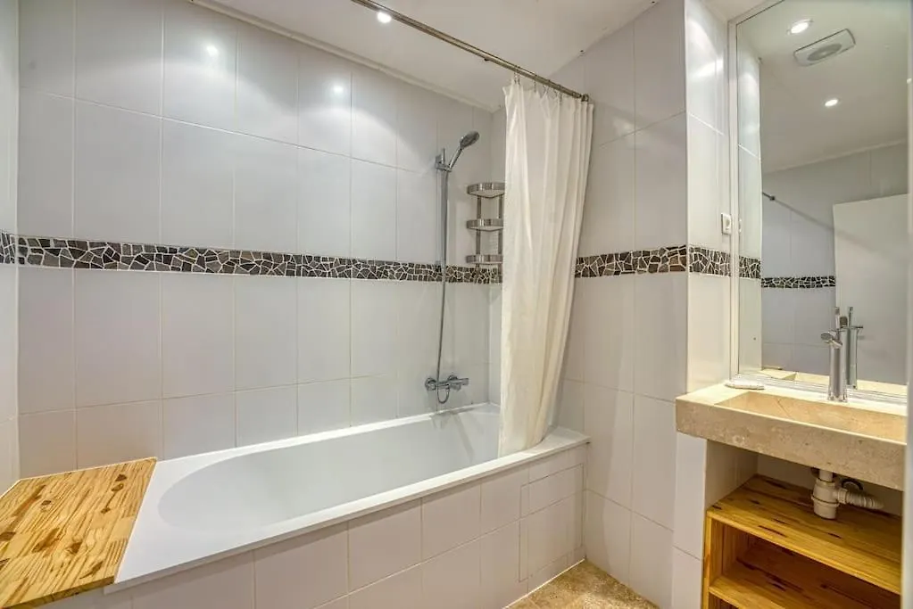 New - 1 Bed Apt Central Antibes Apartman