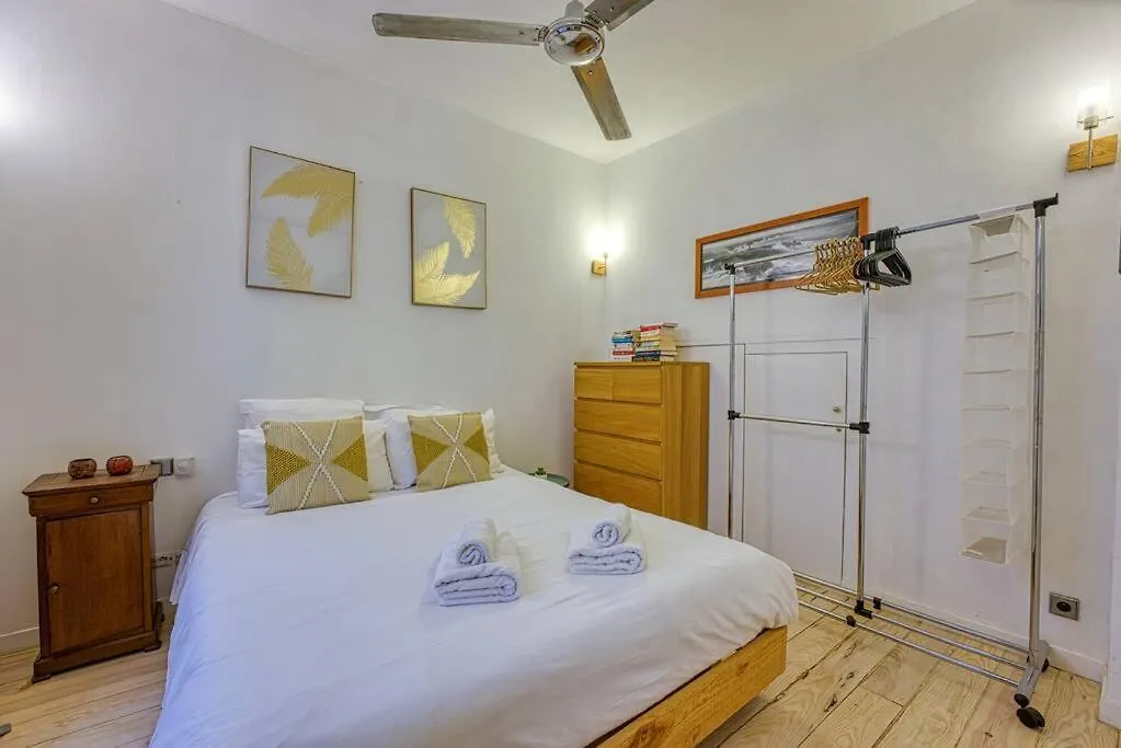 Apartment New - 1 Bed Apt Central Antibes France